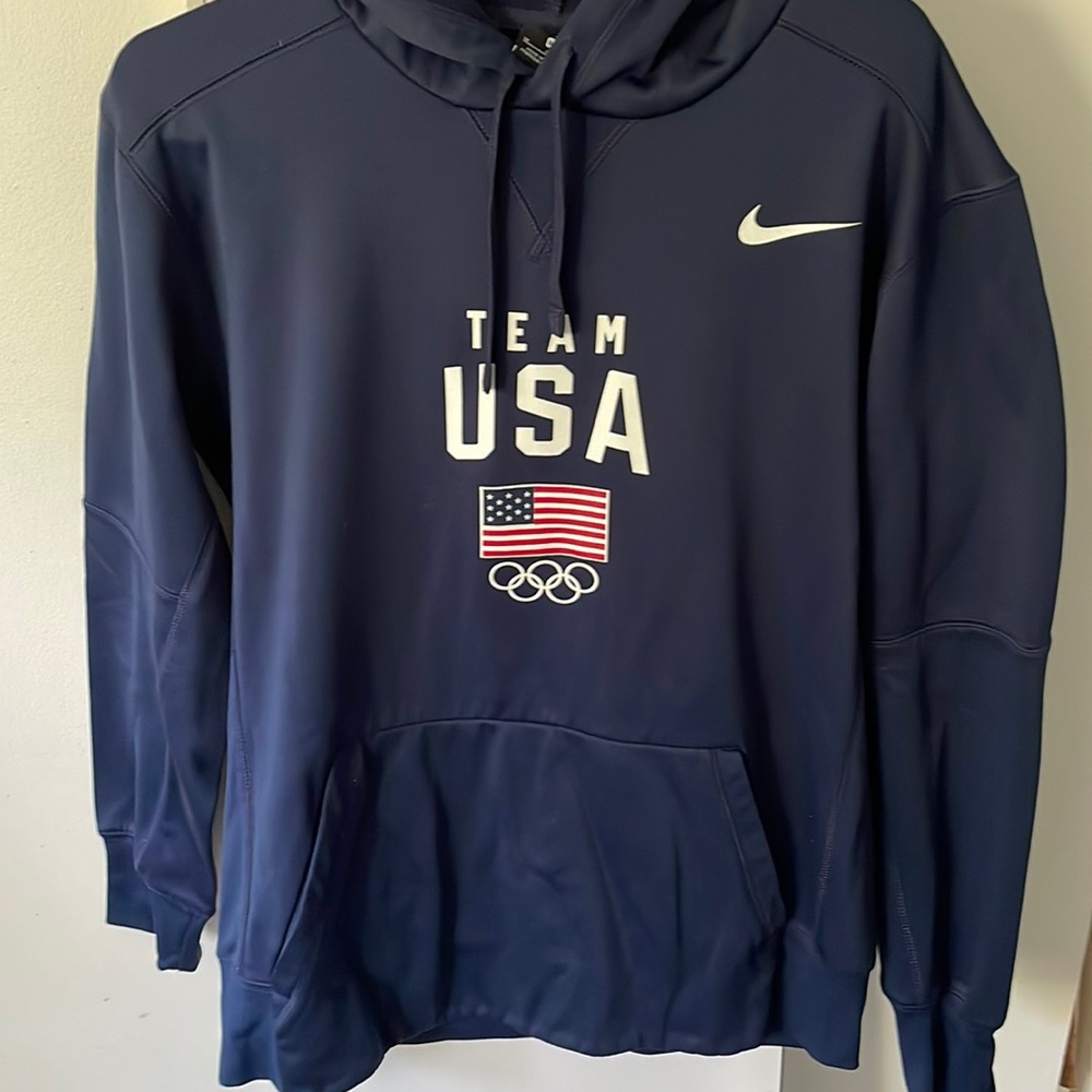 Nike men’s navy blue Team USA hoodie